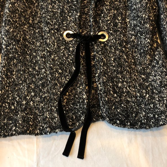 Classiques Entier Sweater Size Medium - Picture 3 of 6